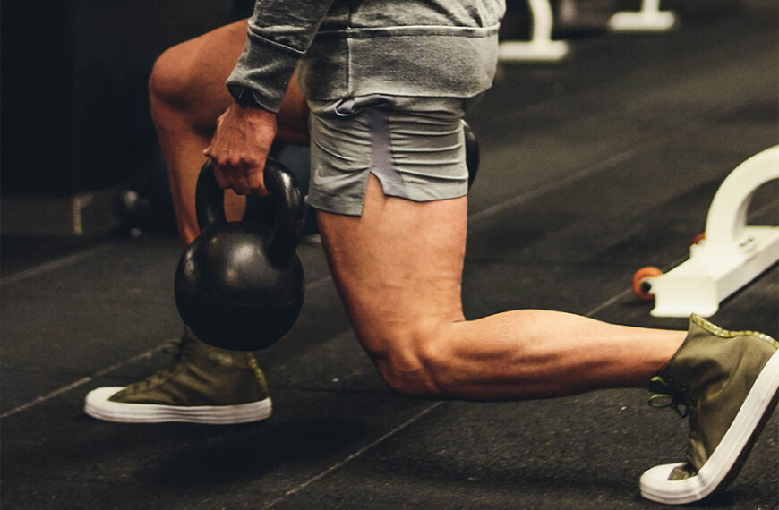 7-esercizi-con-il-kettlebell-produceshop-fitness